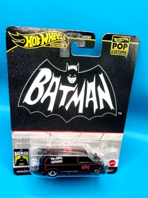 Batman Hot Wheels Premium Pop Culture 2024 / Chevy Astro Van 1985 / ¡Real Riders! Foto 1 de 4