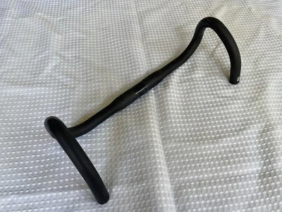 Manillar de fibra de carbono 3T Rotundo Stealth 31,8 mm 42 cm Foto 1 de 4