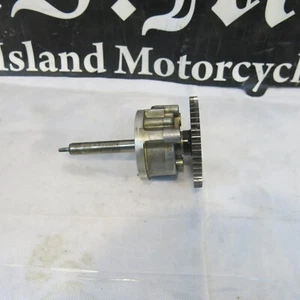 Yamaha FZR600 oil pump - Picture 1 of 4