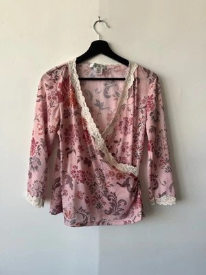 Blusa de Colección Nine West Envolvente Top Y2K Grande Rosa Floral Encaje Manga Larga Foto 1 de 4
