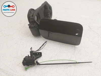 2010-2017 BMW 550I GT F07 FUEL TANK DOOR LID COVER CAP W/ ACTUATOR GRAY A90 ASSY - Image 1 of 4