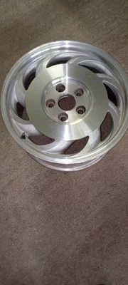 1991 to 1996 corvette left rear wheel - Image 1 of 2