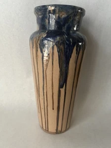 Peters and Reed Shadow Ware 1920er Arts & Crafts Keramik 11,25" braune Vase - Bild 1 von 8