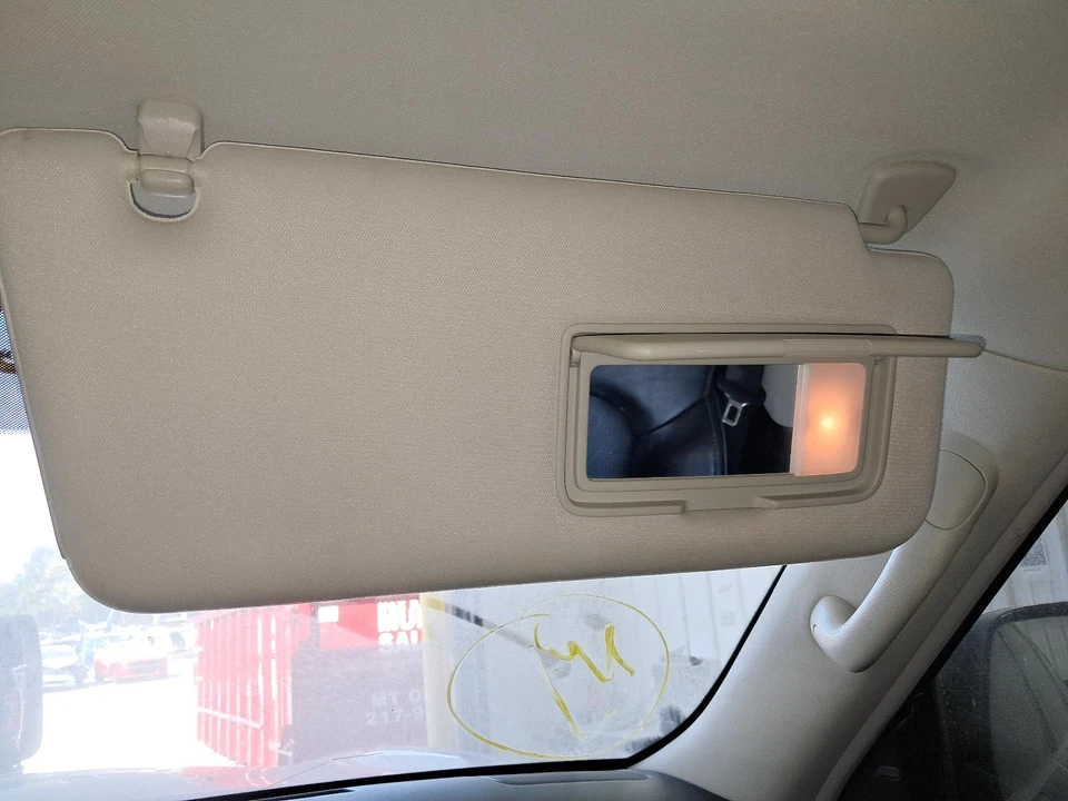 Parasol derecho usado se adapta a: Infiniti QX80 2015 grado derecho A Foto 1 de 4