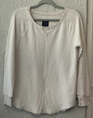 Sudadera Jegging American Eagle Outfitters Crema Manga Larga Foto 1 de 4