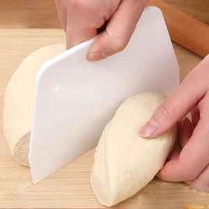 Versatile Kitchen Tool: Dough Cutter, Bowl Scraper Pastry Spatula for Bread Fond - Picture 1 of 28