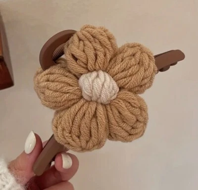 Hilo Floral Marfil Marrón Tejido Accesorio para Cabello Cola de Caballo Moño Hacer Garra para Cabello Mandíbula Foto 1 de 3