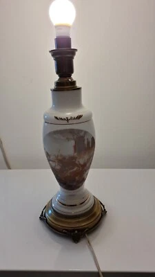 ANCIEN décor PIED DE LAMPE  EN OPALINE blanc peinture - Photo 1/4