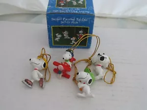PAQUETE SNOOPY JUEGO DE CUATRO TIE-ONS - Imagen 1 de 6
