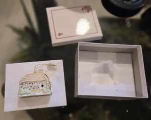 Christmas Danbury Mint 2010 Irish Porcelain Ornaments Cottage New - Picture 1 of 8