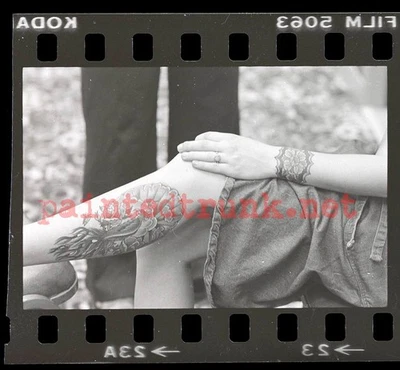 vintage original 1976 unbekanntes Tuttle? tätowierte Frau Houston Foto Negativ - Bild 1 von 3