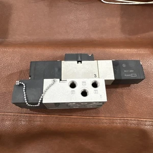 SMC NVFR2300R 5FZB Solenoid Valve - Picture 1 of 8