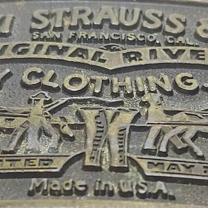Levi Strauss Belt Buckle only Brass - Picture 1 of 9