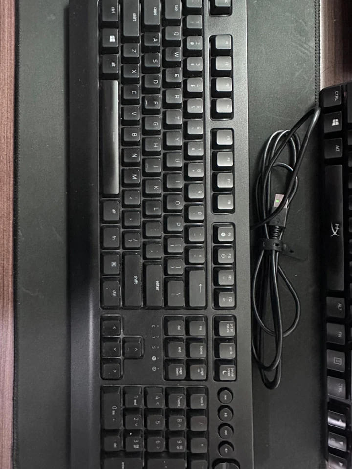 Razer Cynosa V2 Gaming Keyboard - Image 1 of 4