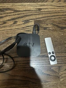 Apple TV (2nd Generation) A1378 with remote and Power Cord - Picture 1 of 3