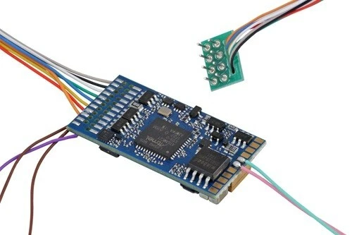 ESU 58420 LokSound 5 DCC "Blank Decoder - Ready for Programming" NMRA 8-pin Plug - Image 1 of 1