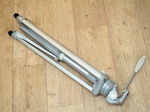 Linhof Lightweight Aluminium Tripod with Pan Head - Picture 1 of 7