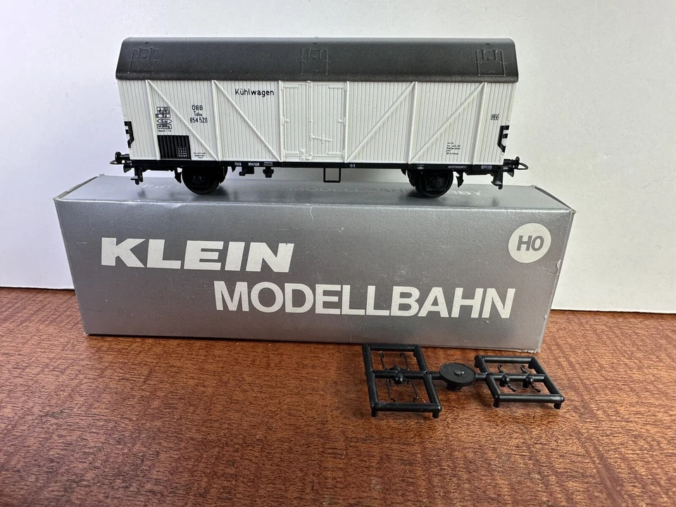 HO Scale 3191 Klein Modellbahn Refrigerated Freight Wagon - Image 1 of 4