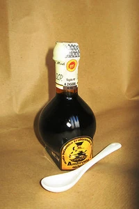 Cucchiaino ceramica bianca assaggio Aceto Basamico - Ceramic tasting spoon - Foto 1 di 2