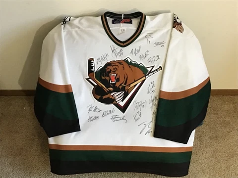2001-02 Utah Grizzlies Jersey Sz L Team Autographed AHL SP Dallas Stars Cover