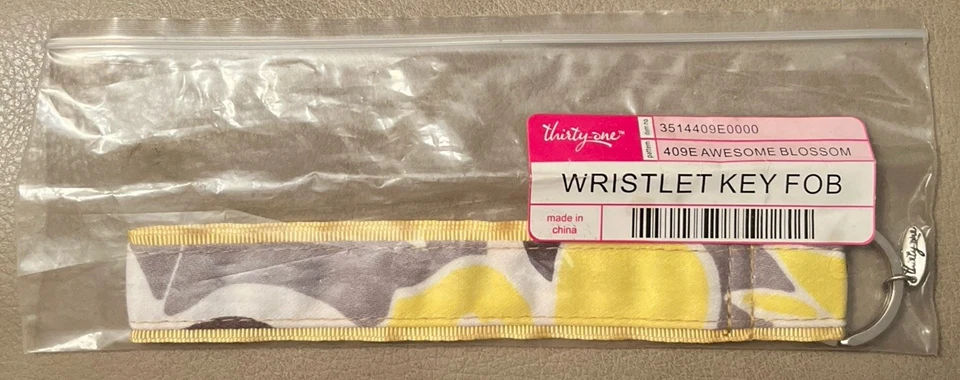 Thirty-One Wristlet Key Fob Awesome Blossom #409E NEW - Image 1 of 1