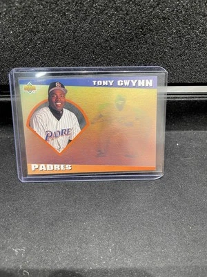 1993 Upper Deck Diamond Gallery - Tony Gwynn #17 /123600 - Image 1 of 2