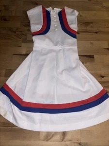 Vestido Niña Alyssa Vintage Filipinas Talla Mediana Blanco Azul y Rojo Años 60 Años 70 - Imagen 1 de 5