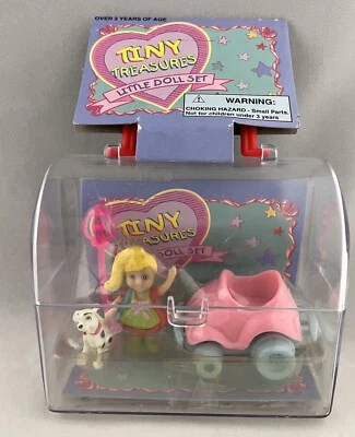 Игровой набор миниатюрных фигурок маленьких кукол Tiny Treasures девочка кукла собака автомобиль - Изображение 1 из 3