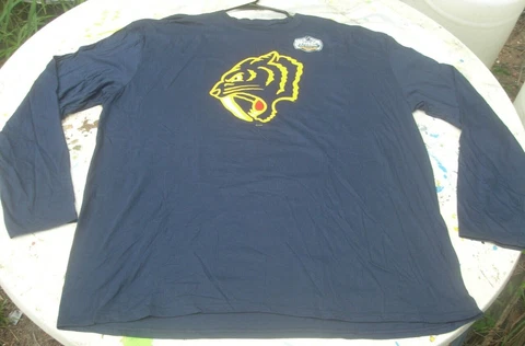 FANATICS & NHL SIZE 3XL MENS NASHVILLE PREDATORS HOCKEY 2020 WINTER CLASSIC Cover