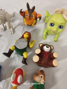 Vintage Plastic Toy Figures Dinosaur Bear Ogre Chipmunk Models Lot of 10 Toys - Picture 1 of 13