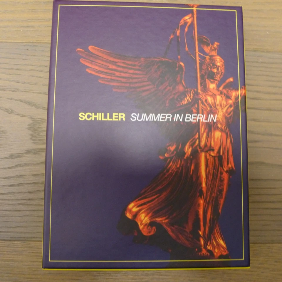 Schiller  Summer in Berlin   Super Deluxe Edition   Boxset 2 CD's + 2 Blu-rays - Bild 1 von 4