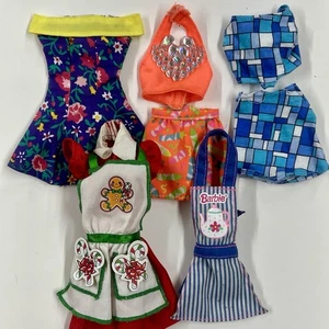 Delantal camisas falda vestido retro ropa Barbie vintage lote de 5 - Imagen 1 de 7