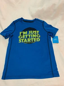 Boy's I'm Just Getting Started T-shirt Size 5/6 - Picture 1 of 2