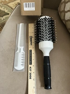Bangmeng 2” Ceramic Ionic Nano Technology Round Hair STYLING BRUSH & Razor Comb - Image 1 of 4