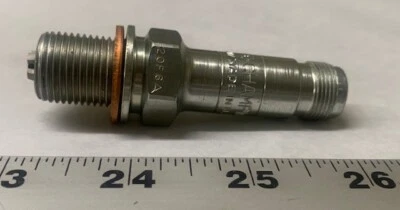 Champion Spark Plug PN: REB37N  (EB22011702) - Image 1 of 4