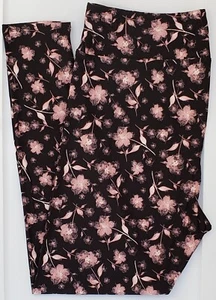 TC2 LuLaRoe Tall & Curvy2 Leggings Cute Flowers Floral Print on Black New U23 - Picture 1 of 6