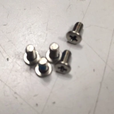 Toshiba Satellite L755 Original Laptop Juego de Tornillos Conjunto LCD MONTAJE BISAGRA Tornillos Foto 1 de 2