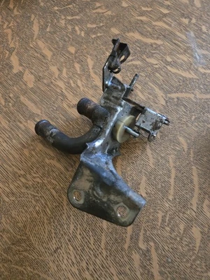 Toyota Pickup 1979-1983 2x2/4x4 válvula de control de calefacción OEM no bloqueada Foto 1 de 4