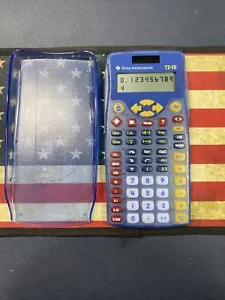 Calculadora científica elemental solar Texas Instruments TI-15 con cubierta en funcionamiento - Imagen 1 de 6