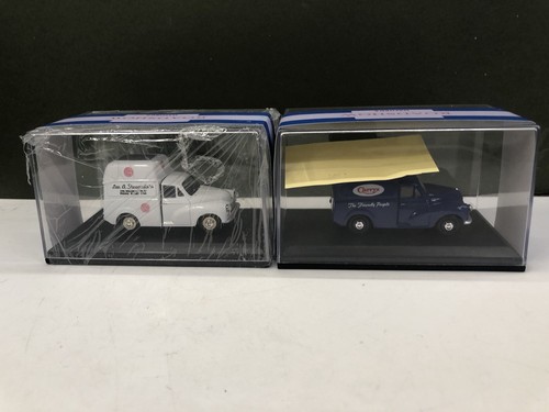 VANS Oxford Diecast Morris Minor Van MM031 Currys & MM037 Leo A Stewardson 1 43 Scale