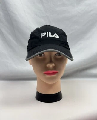 Gorra de correr Fila para mujer - negra - correa ajustable Foto 1 de 4