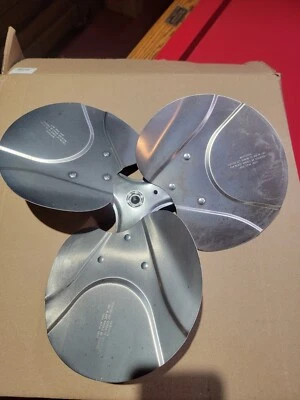 Ventilador GRAINGER 2C361 / 2C361, 18". Caja abierta nueva. Envío Gratis Inferior 48 Foto 1 de 4