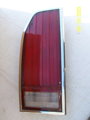 1985 1987 LTD CROWN VICTORIA COUNTRY SQUIRE WAGON LEFT TAILLIGHT BRAKE TURN USED - Image 1 of 4