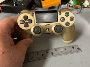 Sony PlayStation 4 PS4 DualShock 4 Wireless Controller Gold CUH-ZCT2U - Photo 1 sur 13