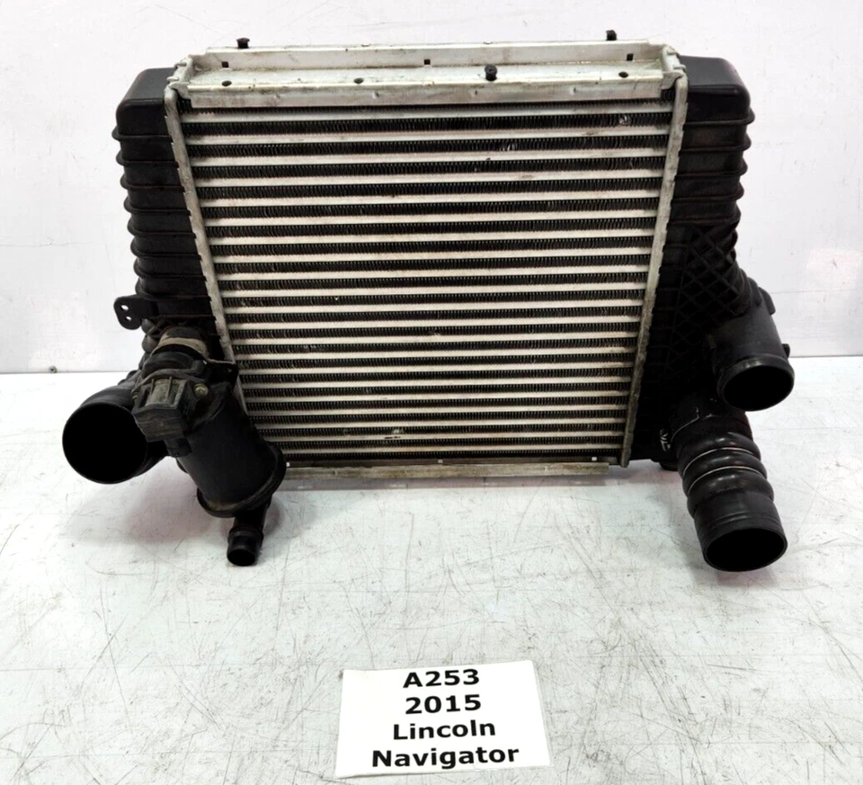 ✅ Conjunto de intercooler refrigerador de entrada de ar dianteiro Lincoln Navigator 15-17 fabricante de equipamento original NOTA* - Imagem 1 de 4