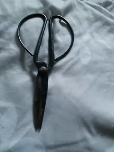 Antique Wide Handle Metal Sewing Scissors Vintage Shears Rivet - Picture 1 of 4