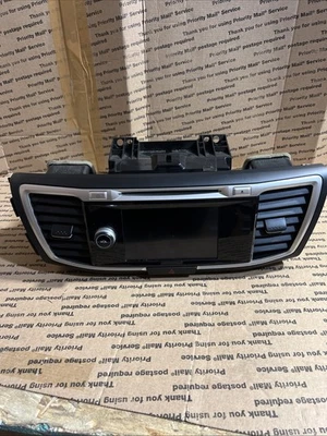 2013 - 2015 Honda Accord Radio CD Player Navigation Display 39541-T2A-A910-M1 - Image 1 of 4