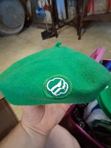 Vintage 1980 Girl Scouts Hat Kids Green Beret Wool Uniform Cap Large - Picture 1 of 6