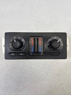 03-06 Chevy GMC Silverado Sierra Yukon Climate Control Unit Temp A/C 15832313 - Image 1 of 4