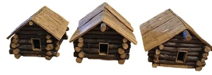 Set di 3 miniature vintage arte popolare americana rustica fatta a mano in legno capanna di tronchi - Foto 1 di 19
